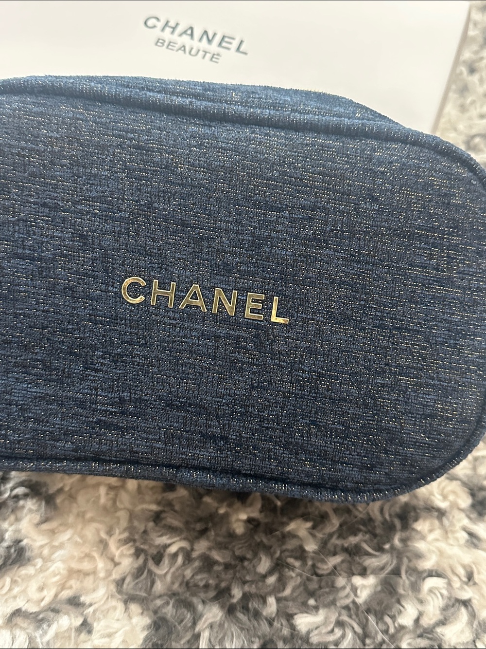 2023 Chanel Gift set  Sparkly Navy Denim Cosmetic Pouch - Picture 10 of 10